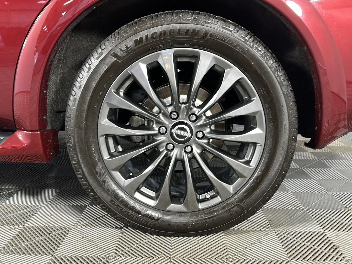 Used 2023 Coulis Red Pearl Nissan Platinum image 13
