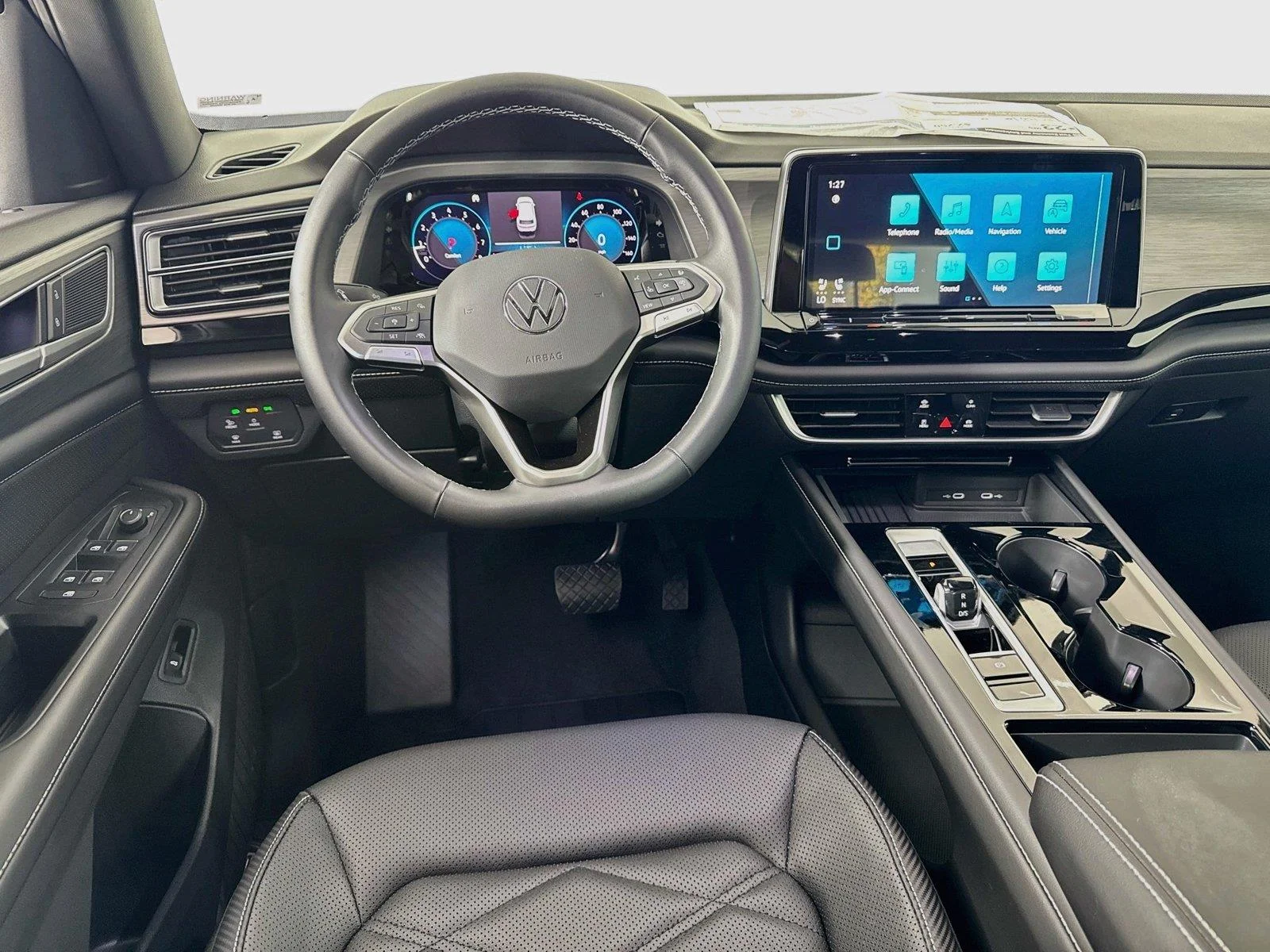 New 2026 Pure Gray Volkswagen 2.0T SE w/Technology image 21