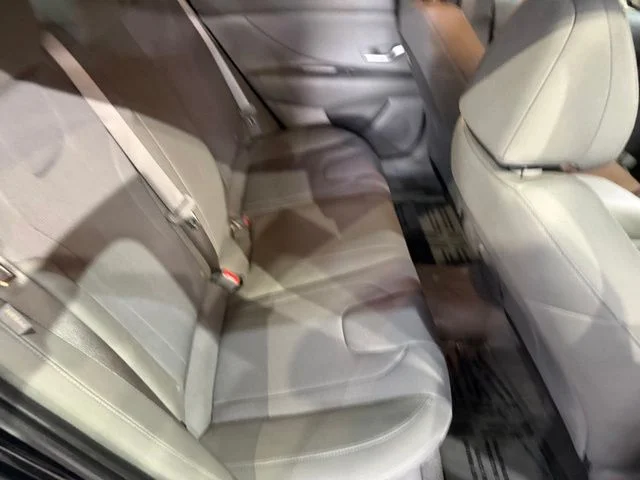 New 2026 Abyss Black Hyundai SE image 32
