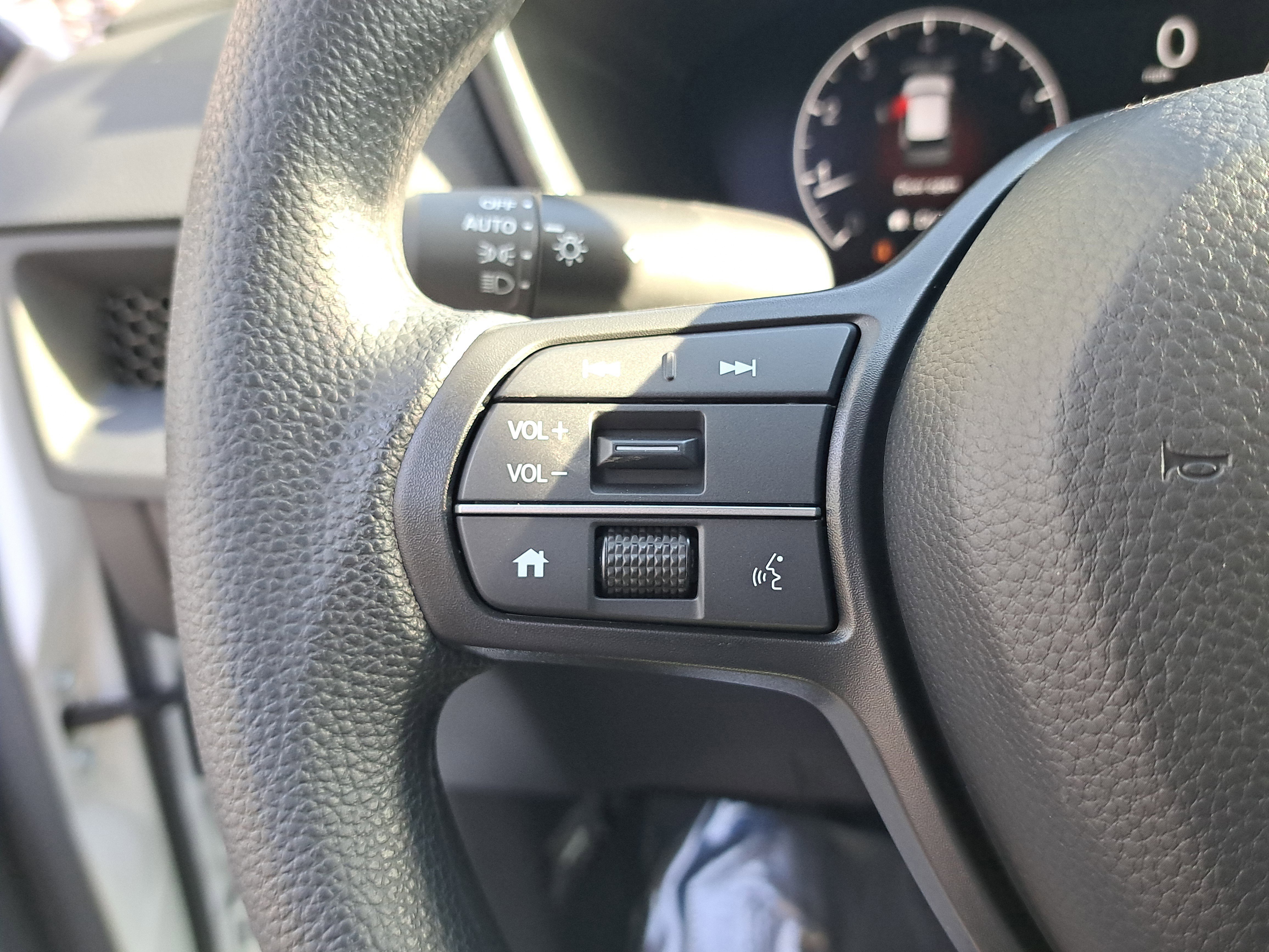 New 2026 Platinum White Pearl Honda LX image 22
