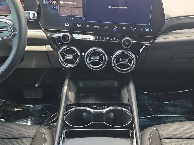 New 2026 Summit White Chevrolet LT image 13
