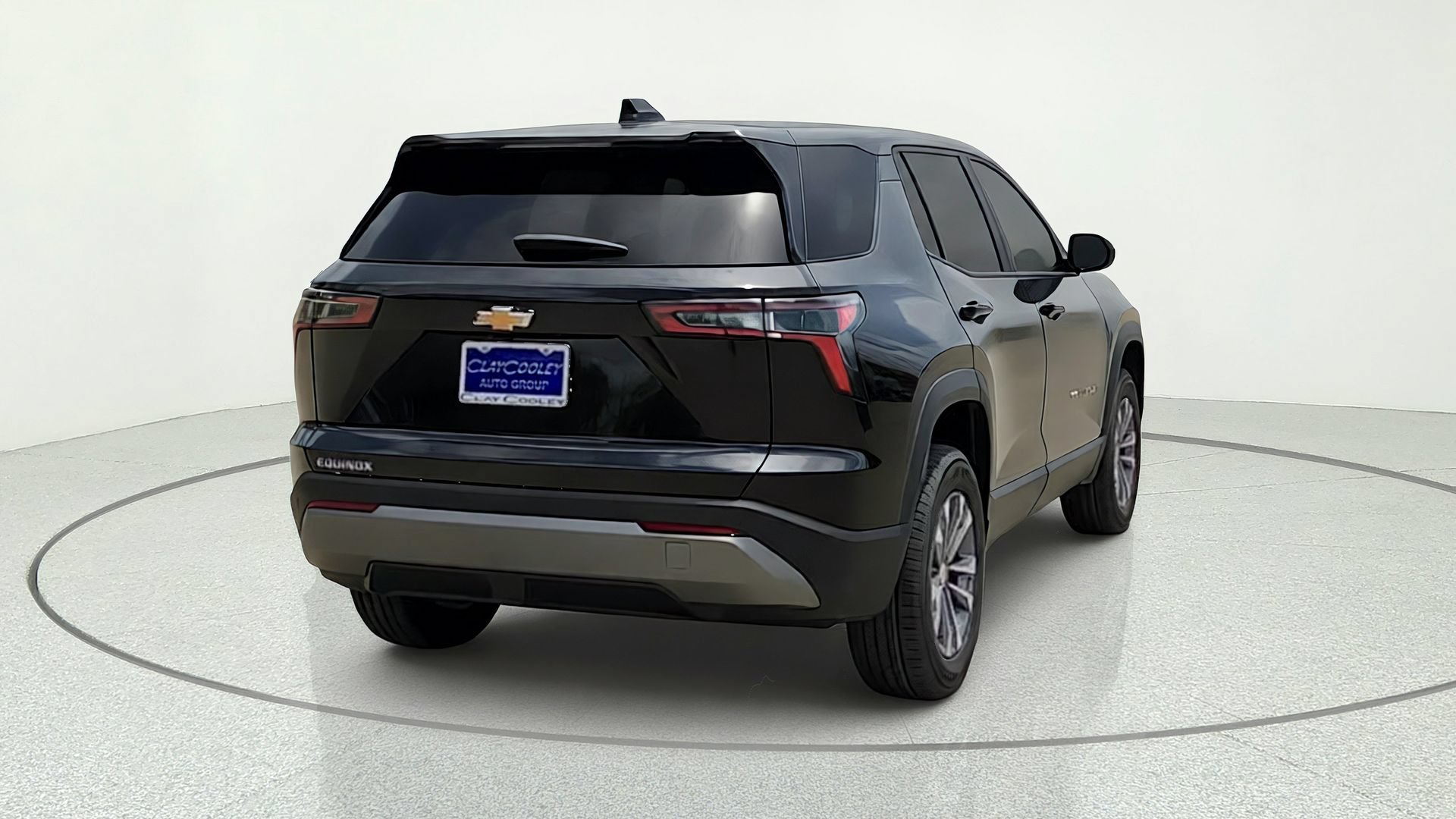 2027 Chevrolet Equinox LT - Photo 7