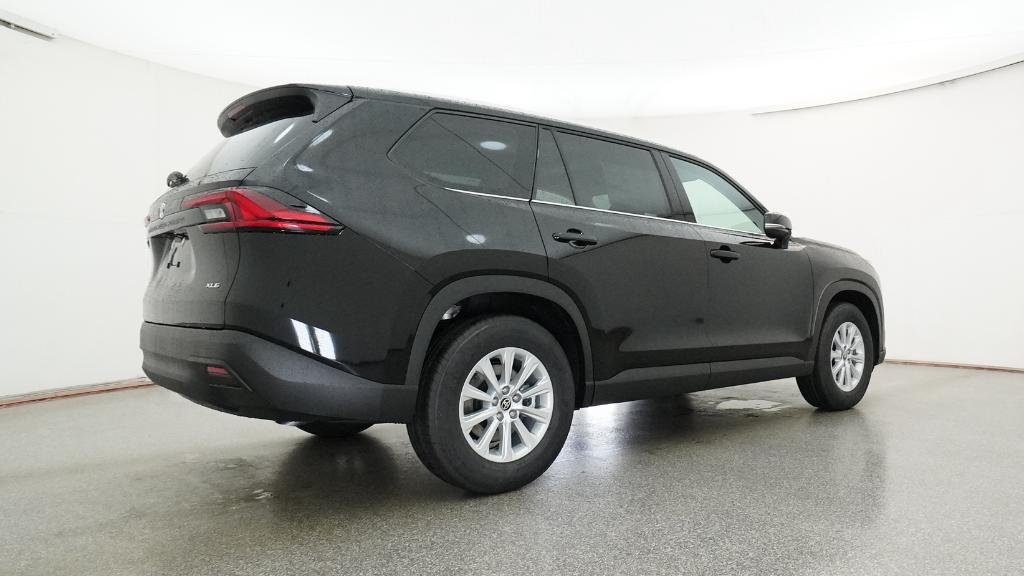 New 2026 Midnight Black Metallic Toyota XLE image 11