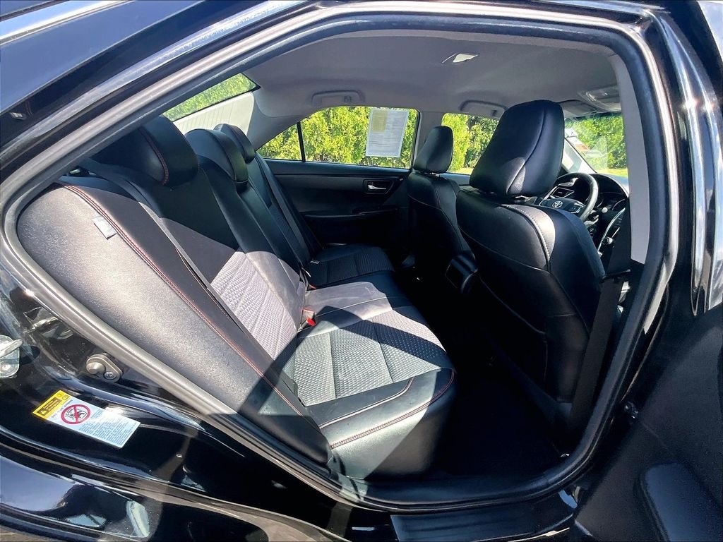 Used 2015 Black Toyota SE image 16