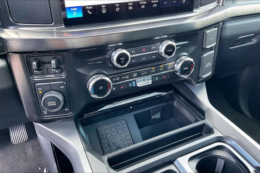 New 2026 Ford Super Duty F-250 Lariat 4D Crew Cab