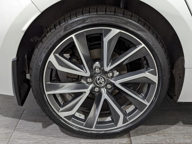 Used 2022 Silver Toyota SE image 27