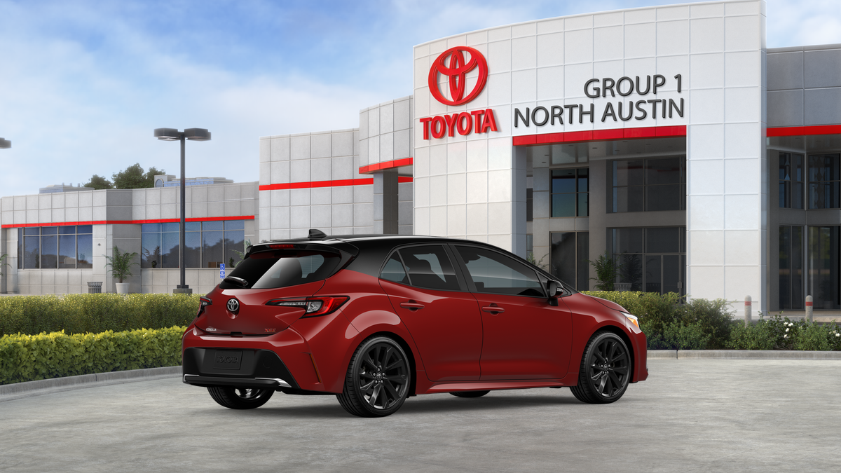 New 2026 Finish Line Red with Midnight Black Metallic roof Toyota XSE image 10