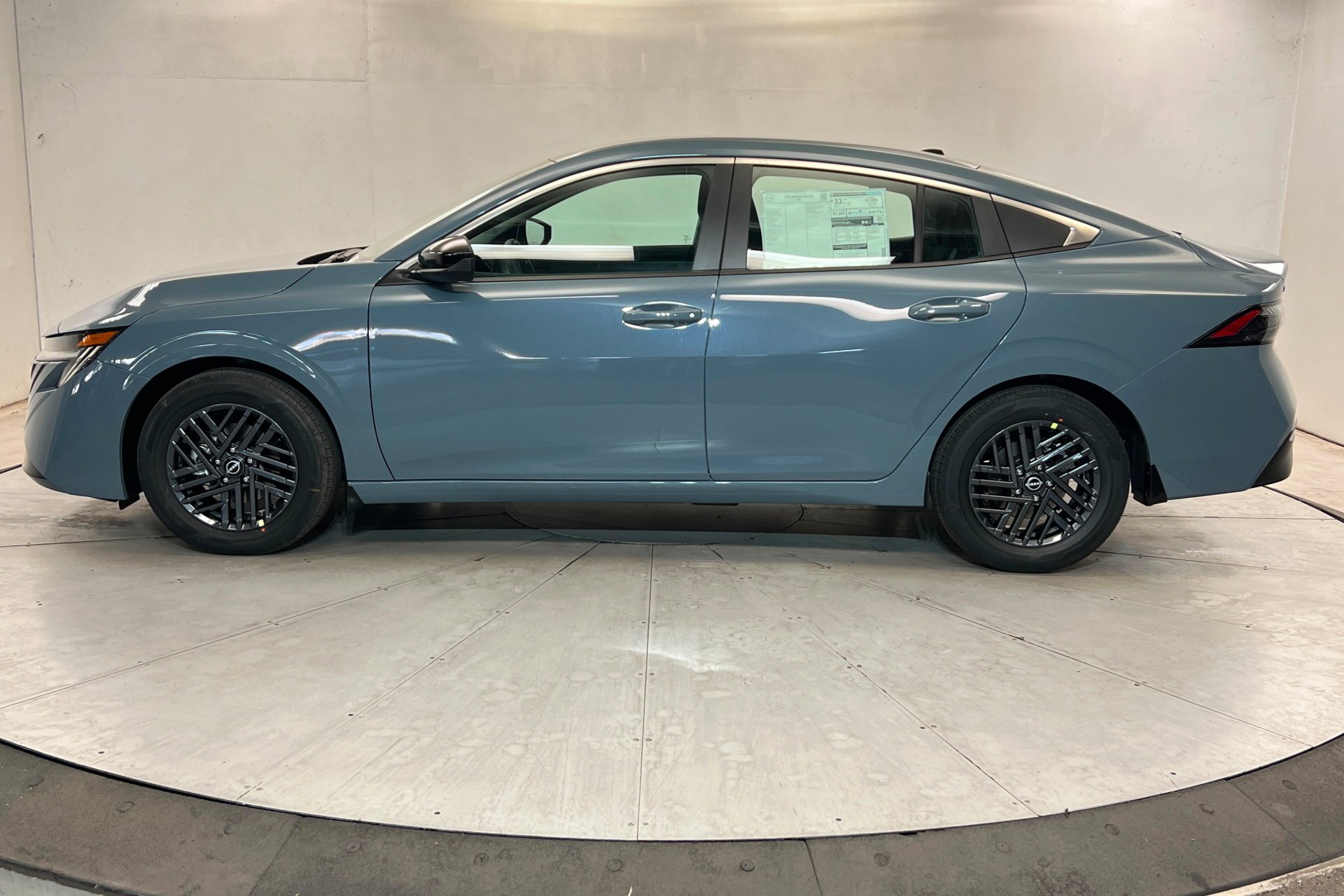 New 2027 Atlantic Gray Metallic Nissan SV image 2