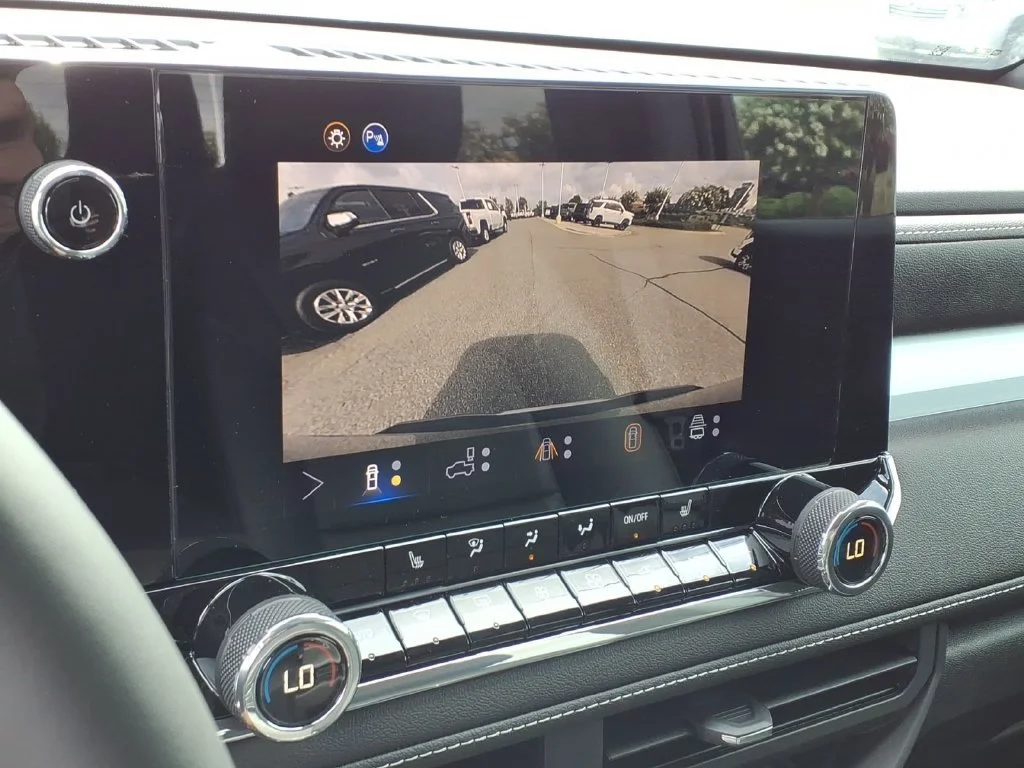 2026 Chevrolet Colorado LT - Photo 8