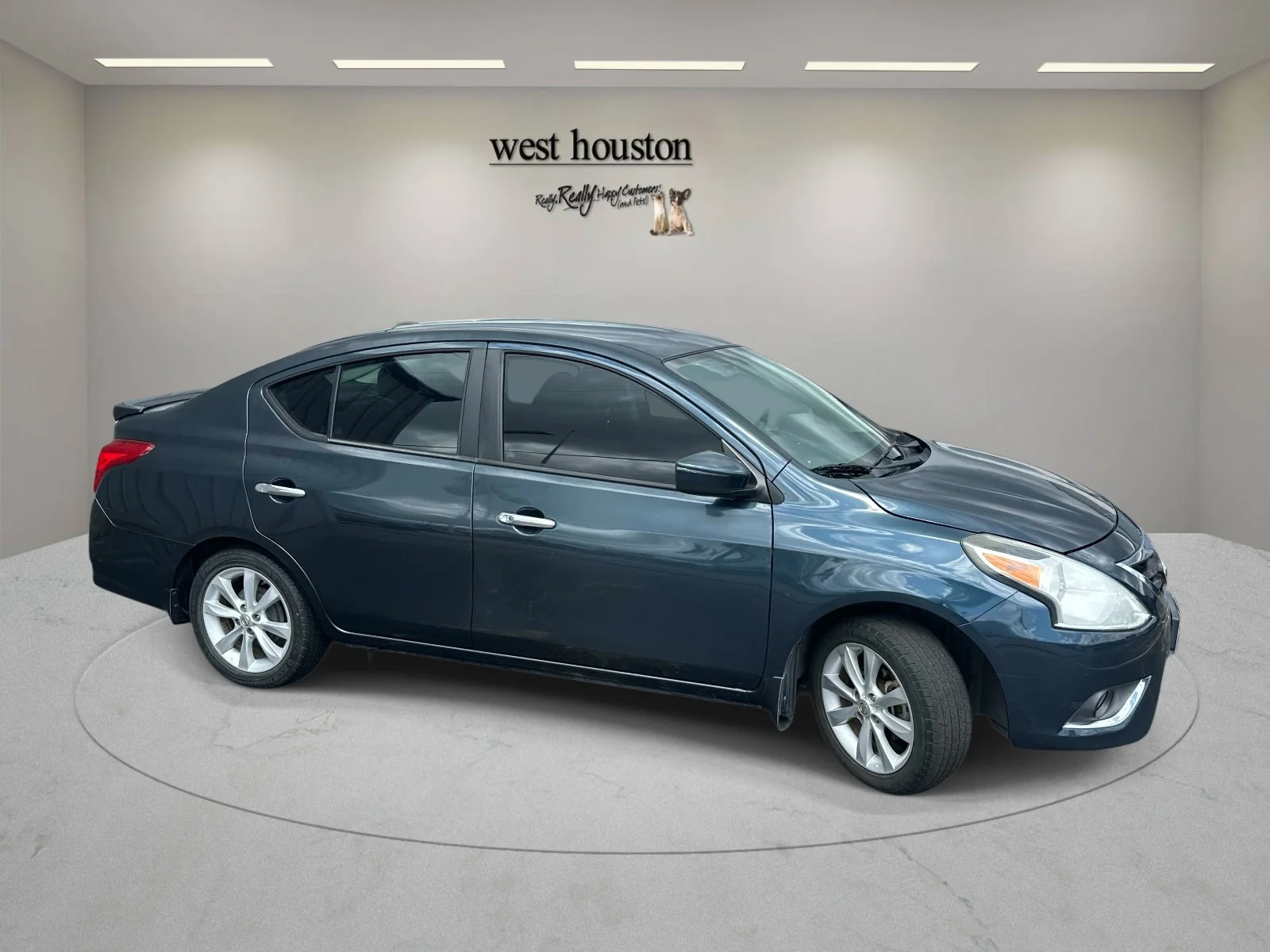 Used 2015 Graphite Blue Nissan SL image 5
