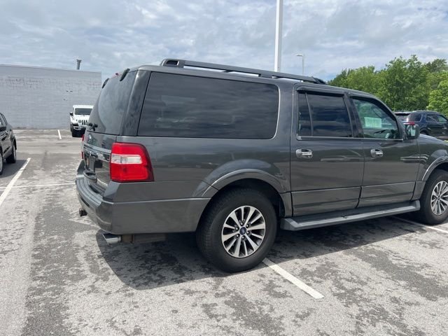 Used 2017 Magnetic Ford XLT image 10