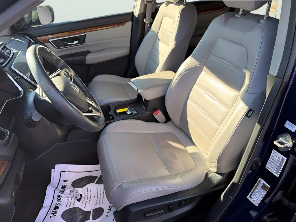 Used 2019 Obsidian Blue Pearl Honda EX-L image 17