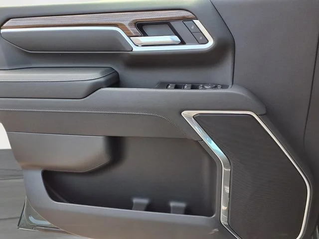 New 2026 Cypress Gray Chevrolet LT image 17