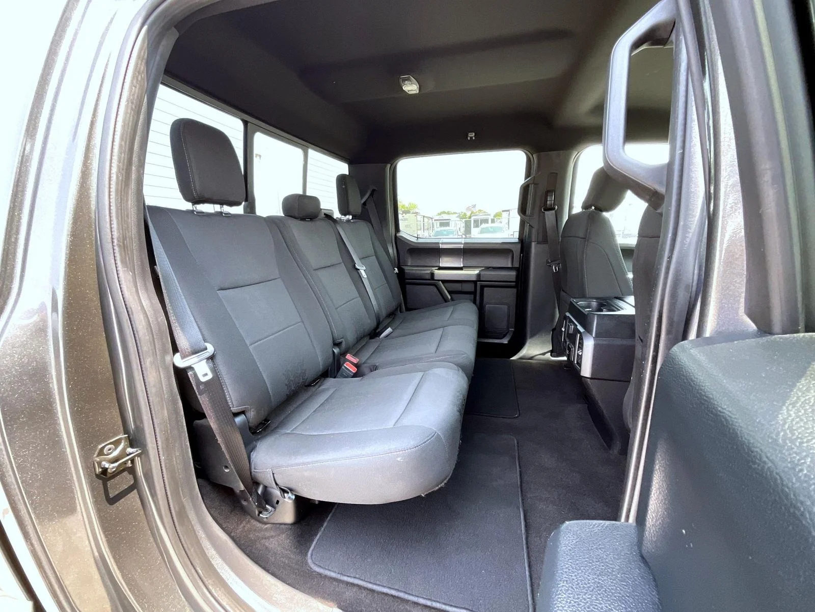 Used 2020 Gray Ford XLT image 18