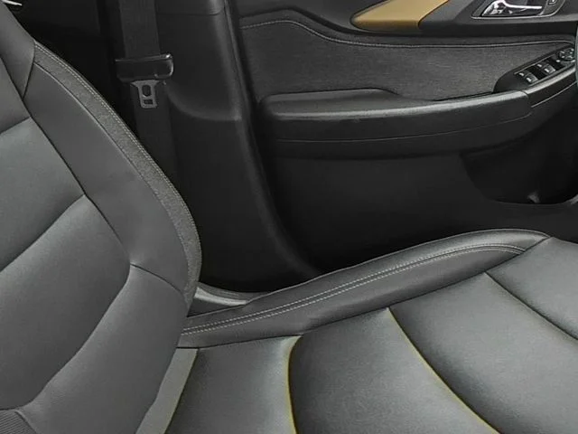 Used 2023 Gray Chevrolet ACTIV image 37