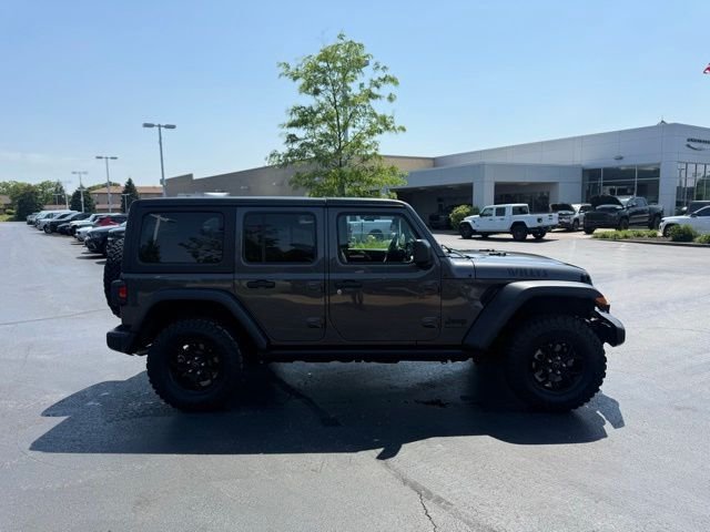 Certified Used 2024 Crystal Metallic Jeep Sport image 5