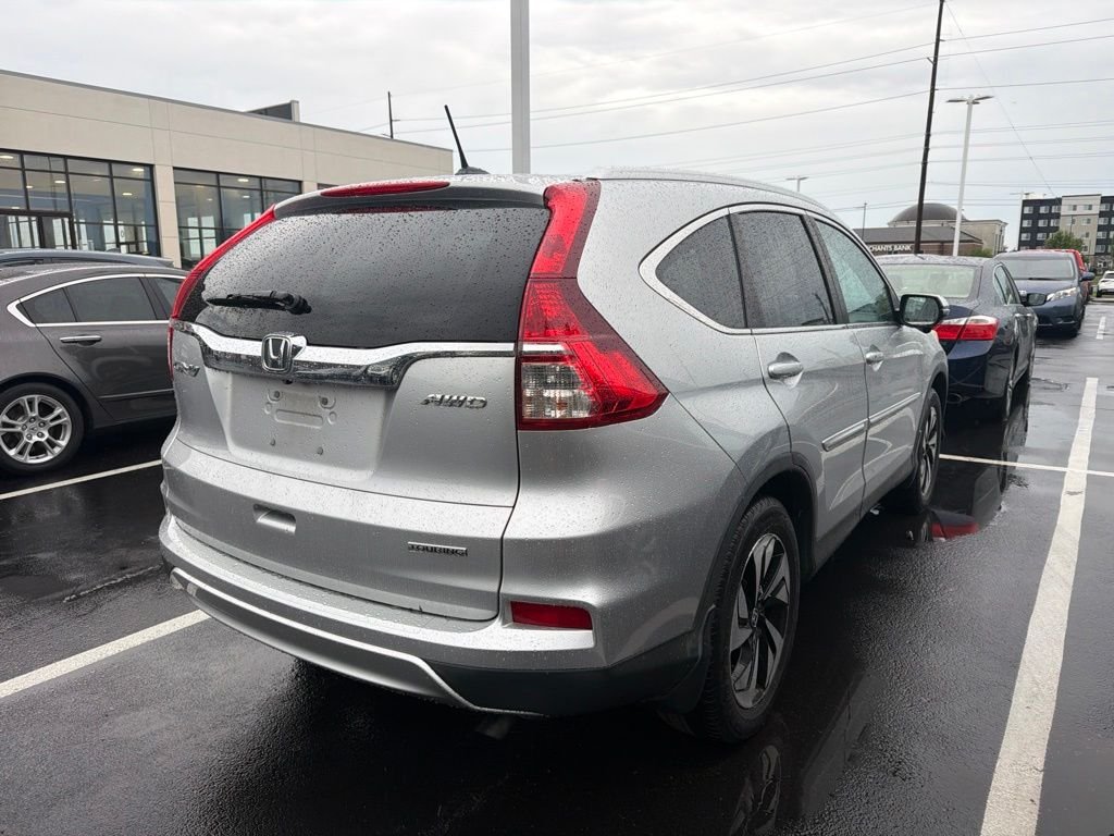 Used 2015 Alabaster Silver Metallic Honda Touring image 3