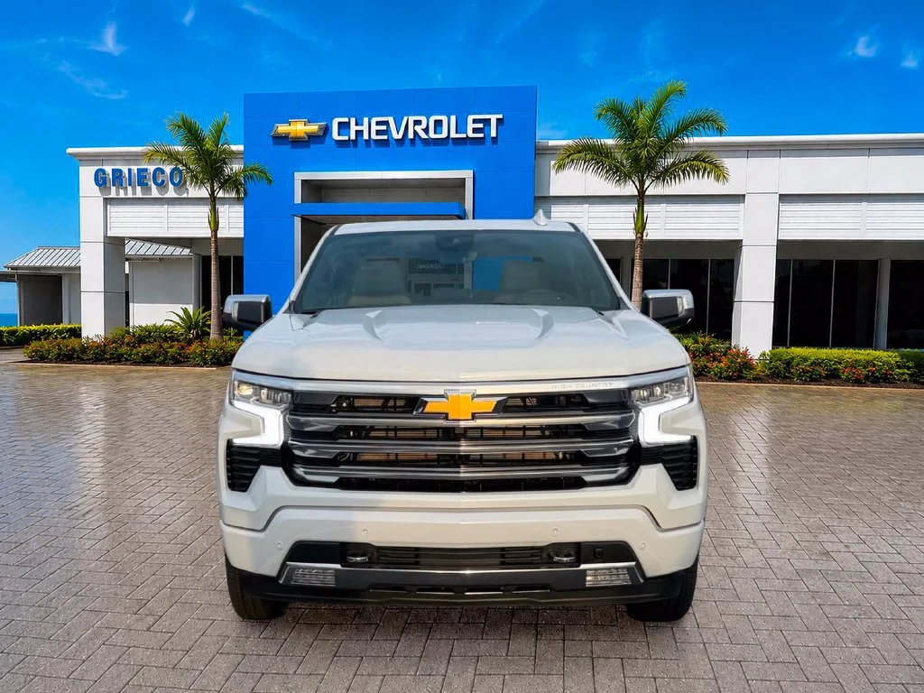 New 2026 Polar White Tricoat Chevrolet High Country image 2