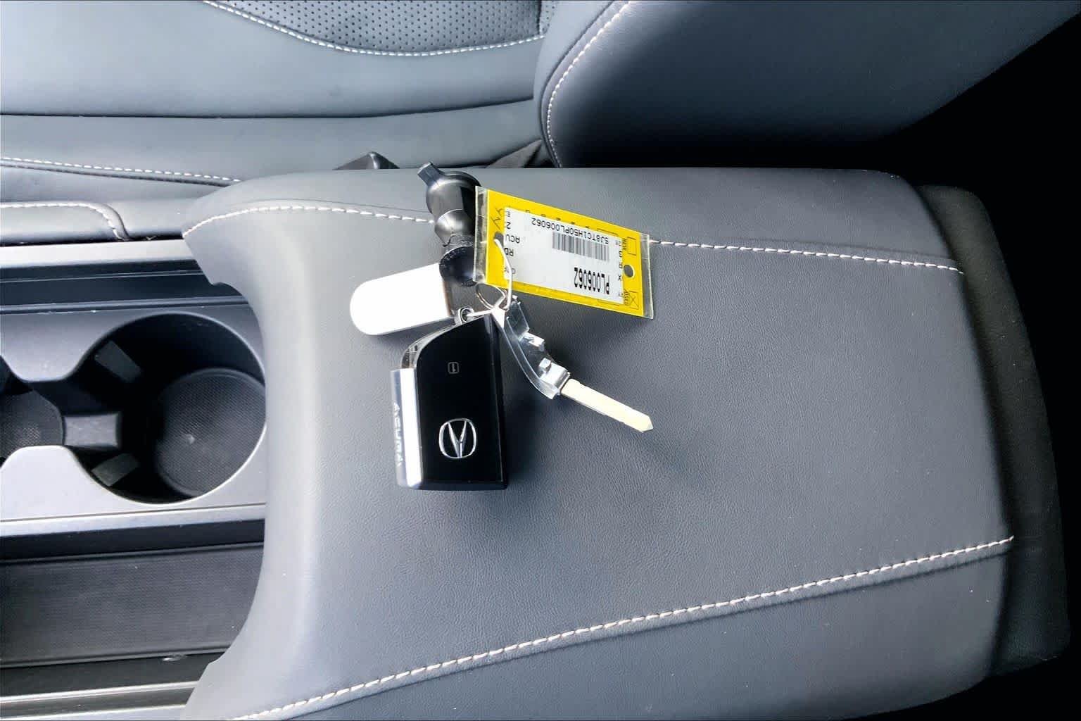 Used 2023 Liquid Carbon Metallic Acura w/Technology Package image 14