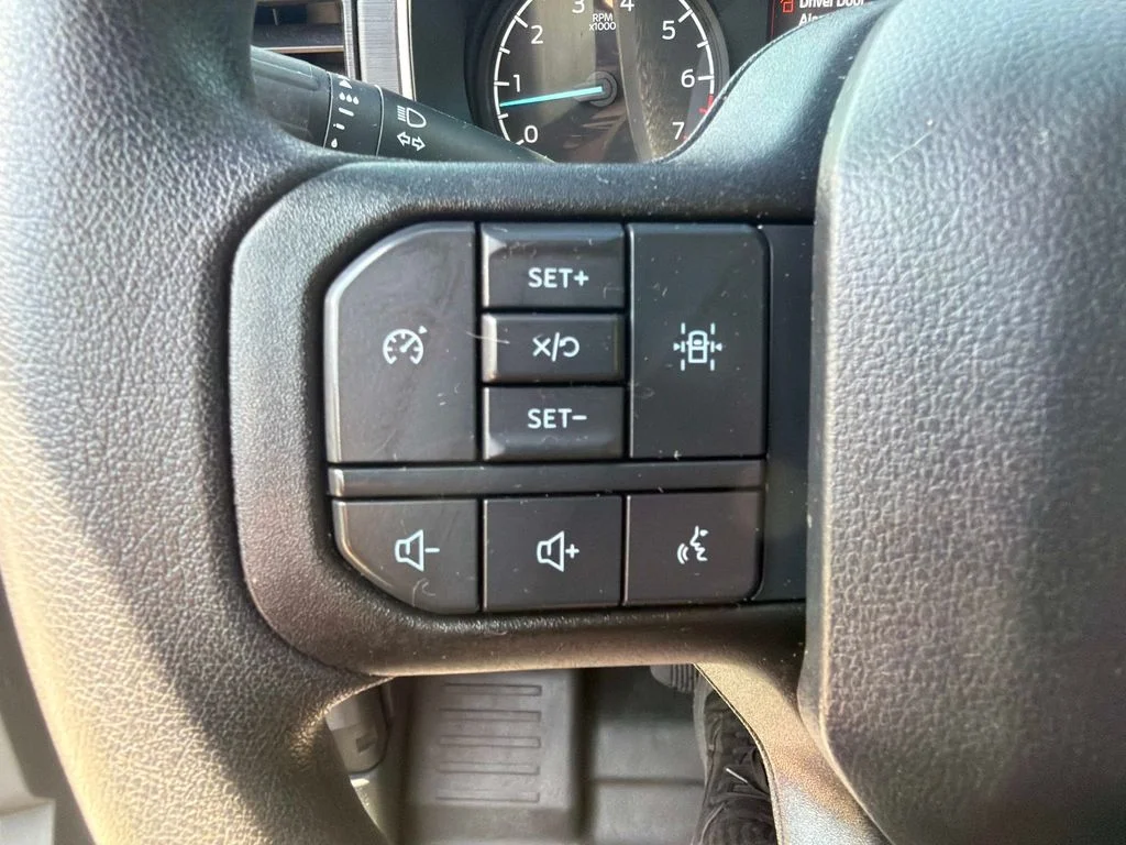 Used 2023 Atlas Blue Metallic Ford XL image 30
