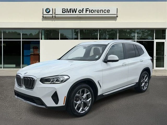 Used 2024 White BMW sDrive30i image 3