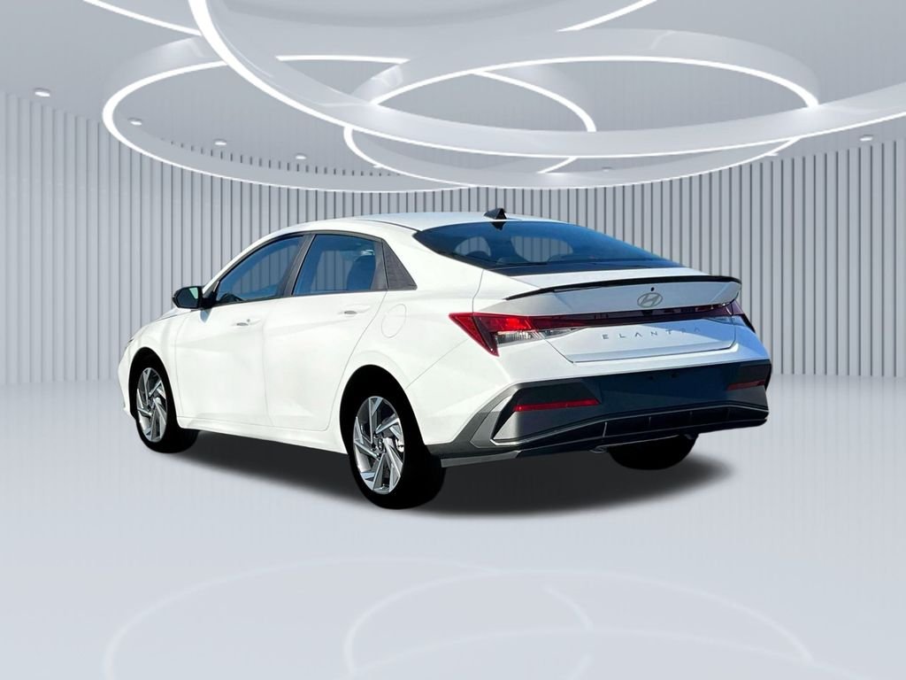2025 Hyundai Elantra SEL - Photo 24