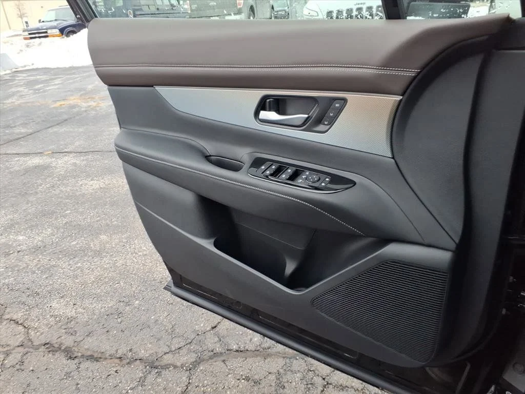 2026 Nissan Murano Platinum - Photo 25