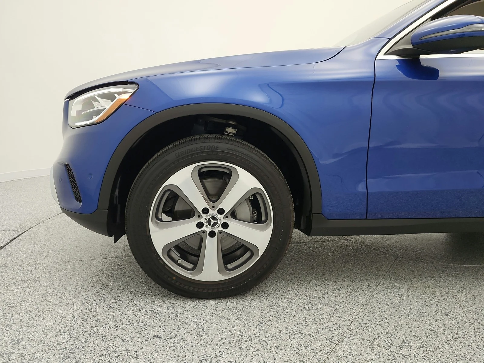 Used 2022 Starling Blue Metallic Mercedes-Benz GLC 300 SUV image 17