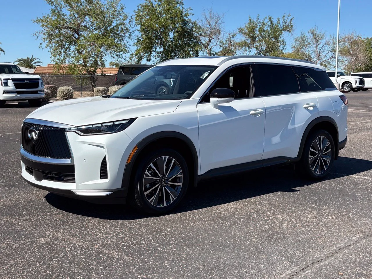 2027 INFINITI QX60 LUXE