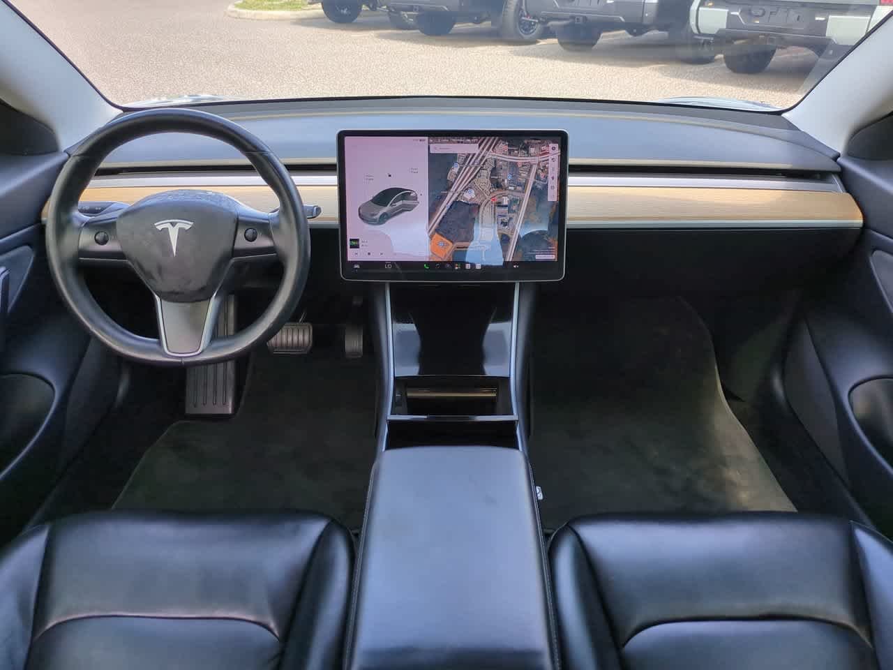 Used 2018  Tesla  image 14