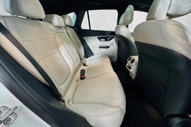 New 2026 Polar White Mercedes-Benz GLC 300 image 55