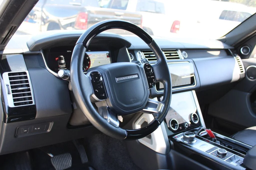 Used 2020  Land Rover Supercharged image 31
