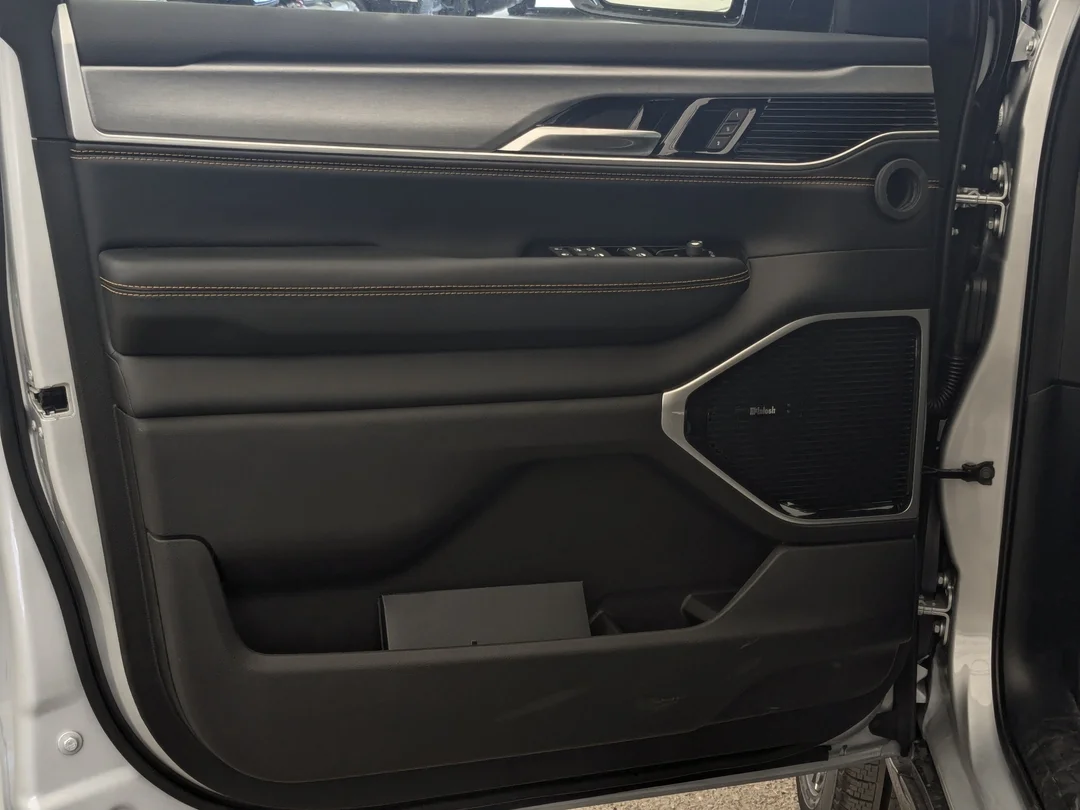 New 2026 Silver Jeep 85th Anniversary - - McIntosh Audio - Quilted Leather - Adaptive Cruise - Liftgate & More! image 12