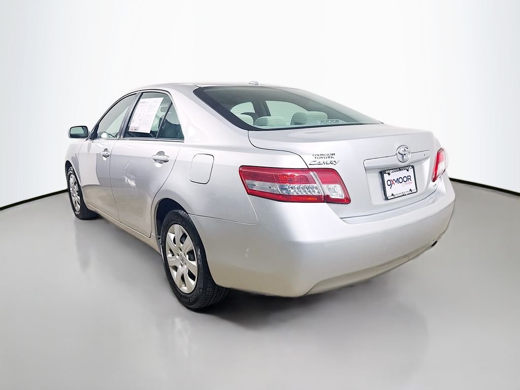 Used 2011 Silver Toyota  image 5
