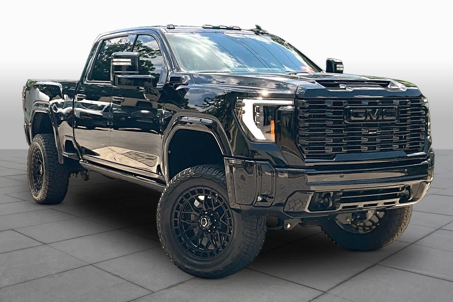 Used 2025 Onyx Black GMC Denali Ultimate image 3
