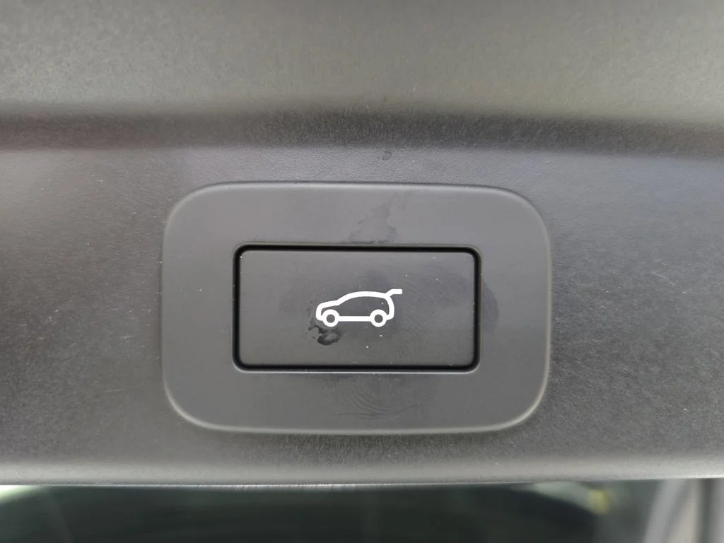 Used 2023 Silver Jaguar P250 S image 14