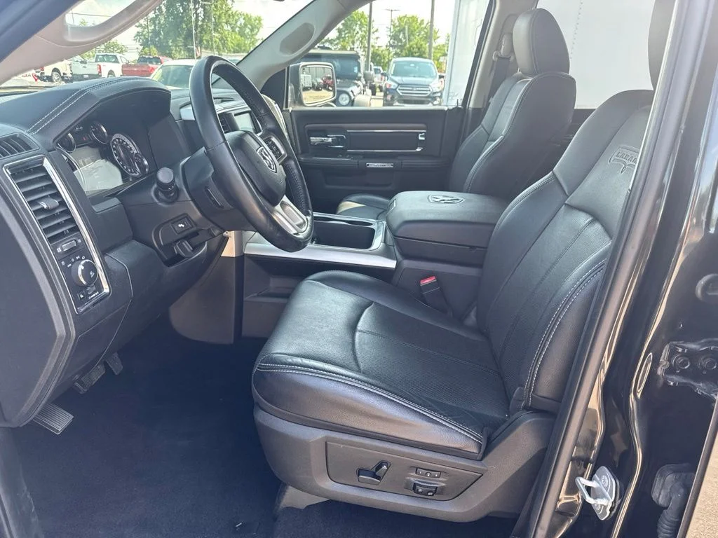 Certified Used 2018 Black Ram Laramie image 2