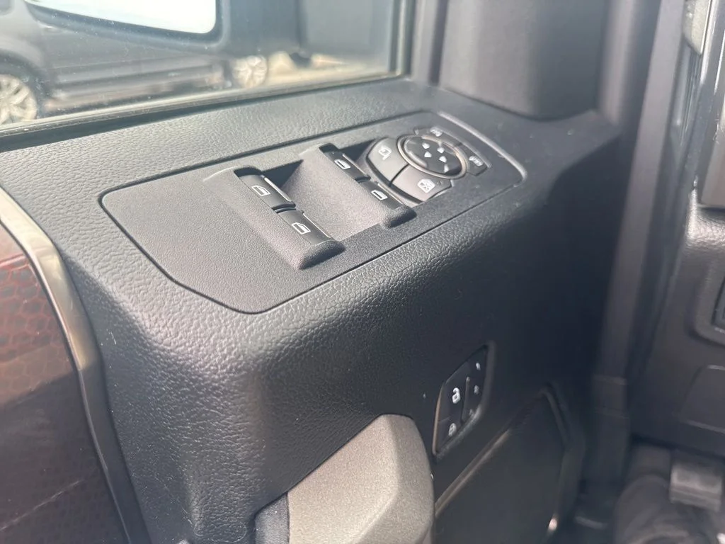 Used 2018 White Ford Raptor image 29