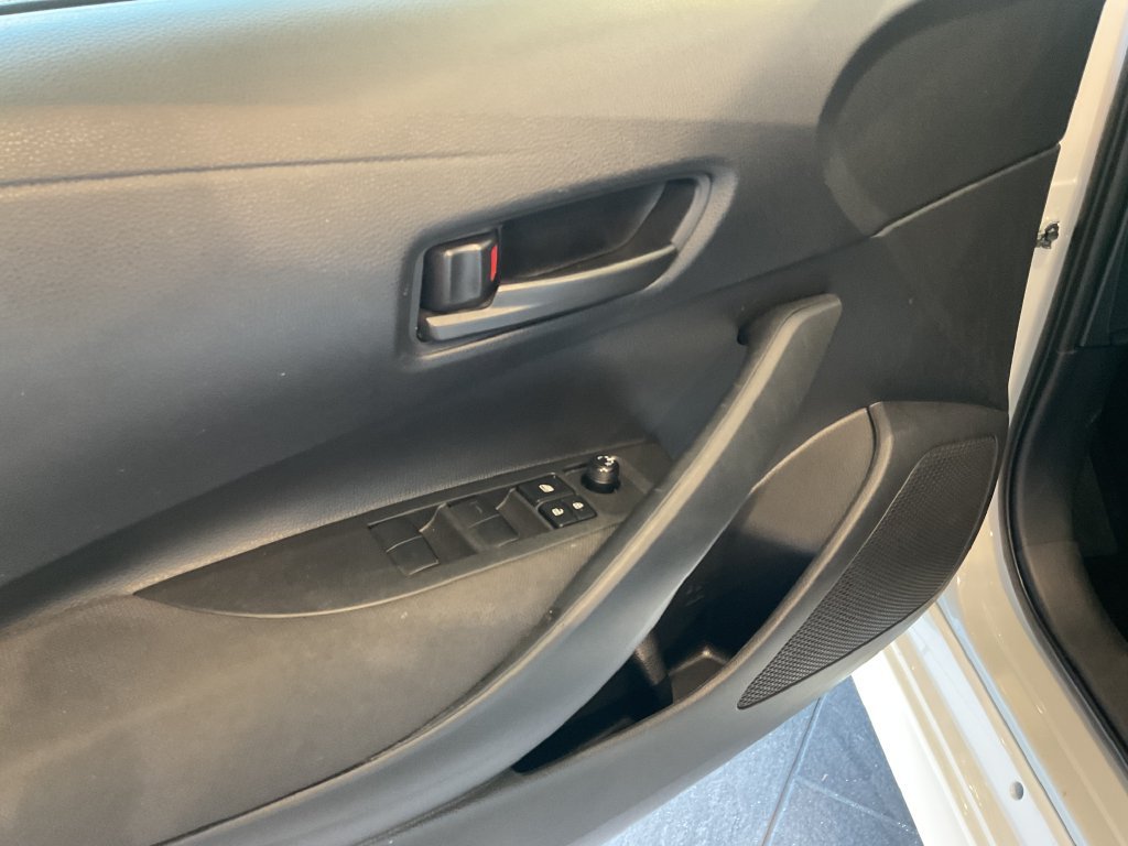 Used 2025 White Toyota LE image 12
