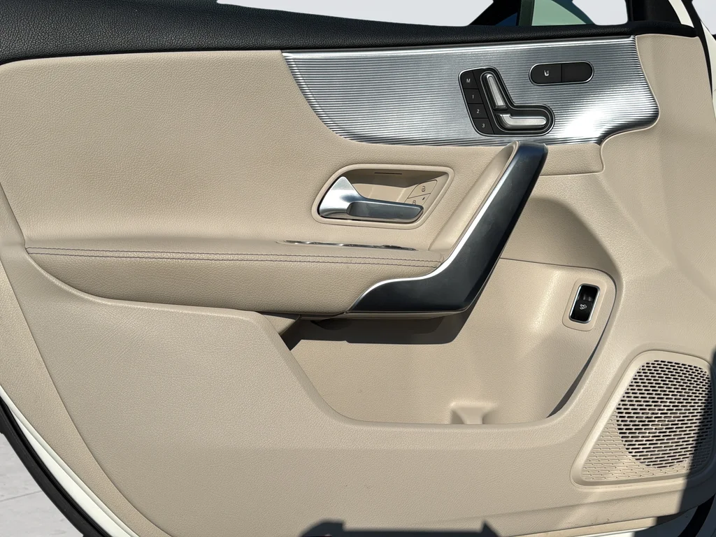 Used 2021  Mercedes-Benz A 220 image 19