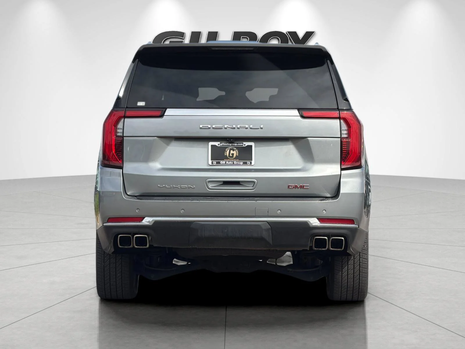 Used 2025 Sterling Metallic GMC Denali image 4