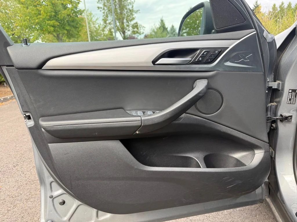 Used 2023 Skyscraper Gray Metallic BMW xDrive30i image 19