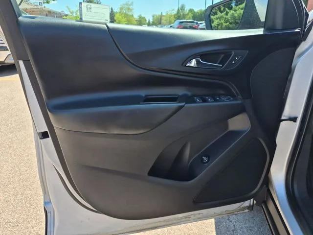 Used 2018 Silver Chevrolet LT image 12