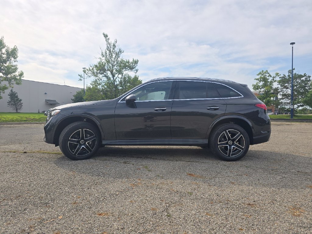 New 2027 Graphite Grey Metallic Mercedes-Benz GLC 300 image 52