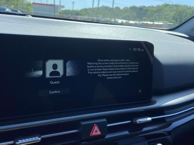 New 2026 Glacial White Pearl Kia LX image 17