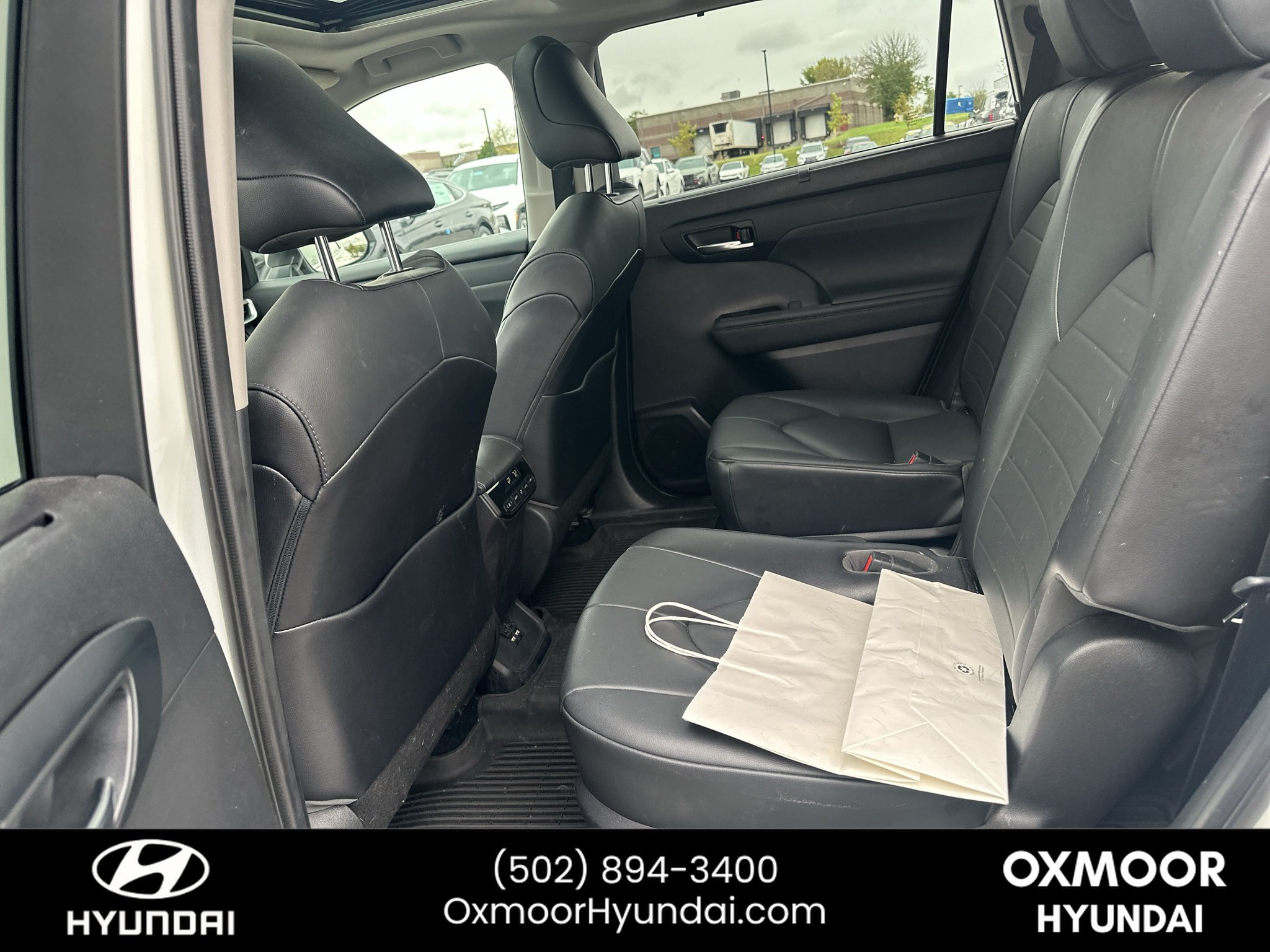 Used 2021 Blizzard Pearl Toyota XLE image 9