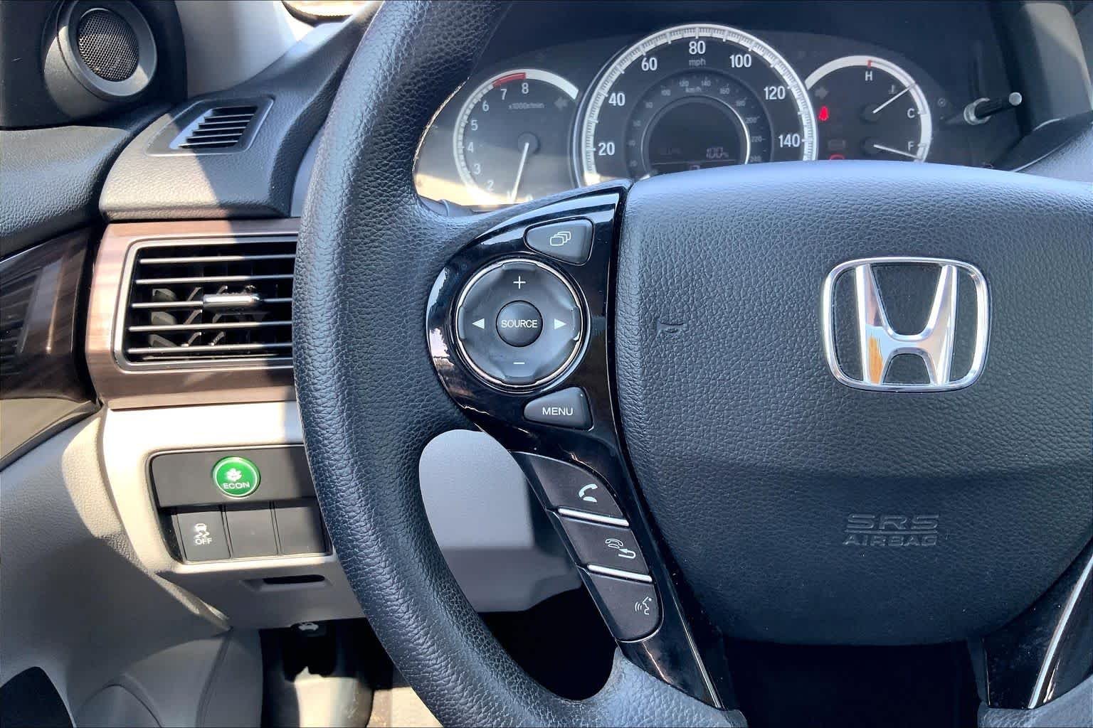 Used 2016 Lunar Silver Metallic Honda EX image 23