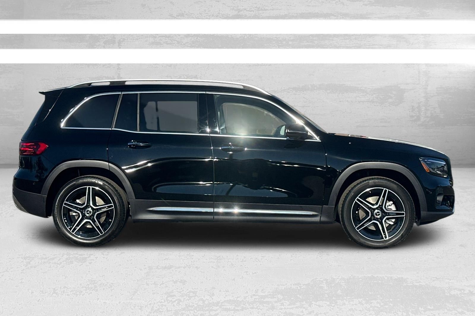 New 2026 Black Mercedes-Benz GLB 250 image 3