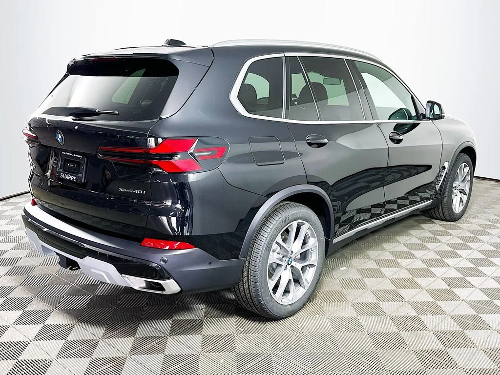 New 2026 Black Sapphire Metallic BMW xDrive40i image 5