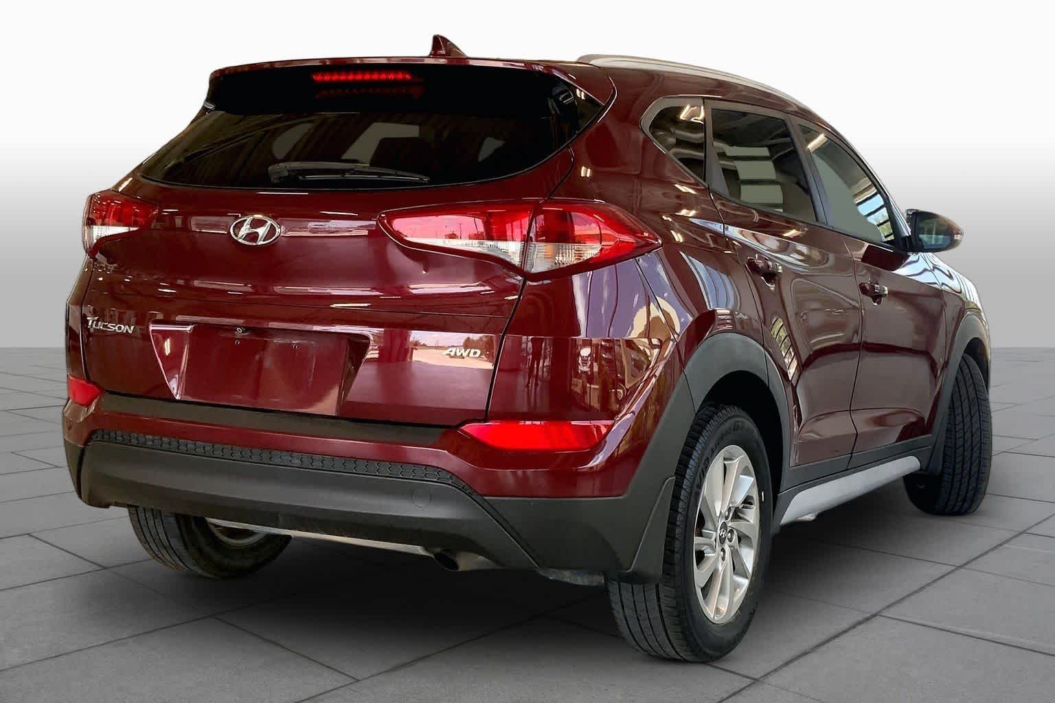 Used 2017 Ruby Wine Hyundai SE Plus image 13